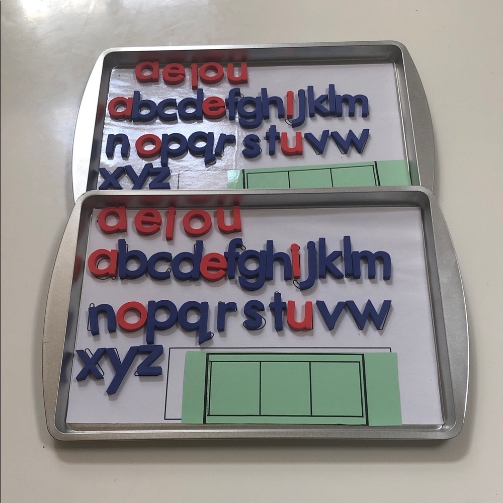 SET of 2 Magnetic Trays & Letters + extra vowels